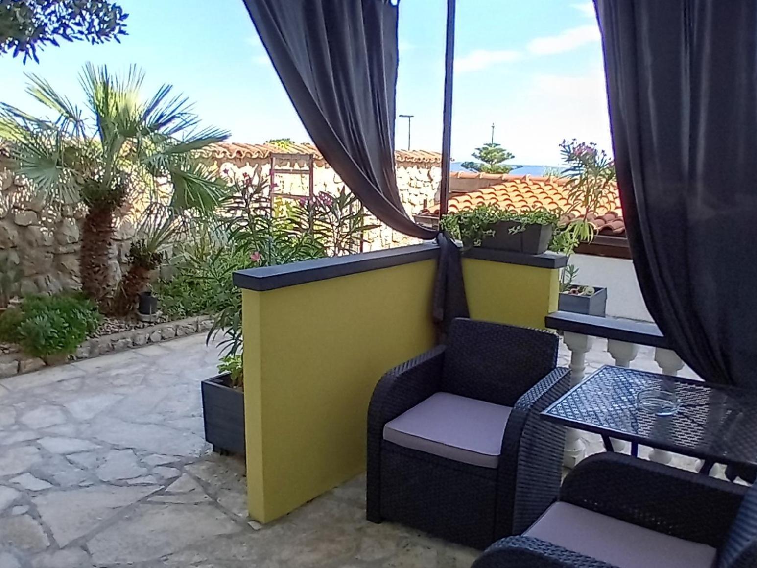 Vivi Studio Apartments Mali Losinj Bagian luar foto