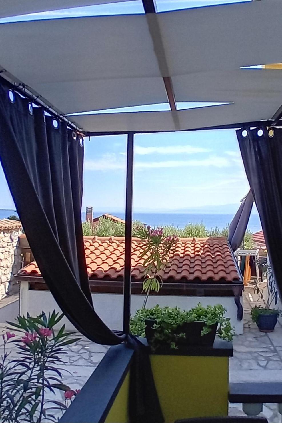 Vivi Studio Apartments Mali Losinj Bagian luar foto